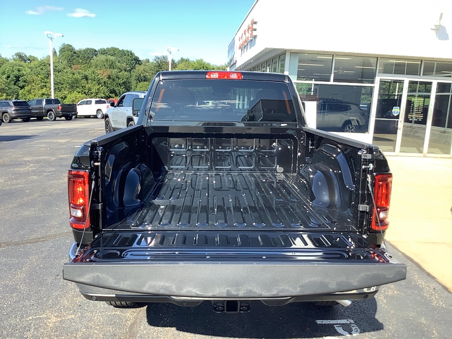 2026 Ram 2500 BIG HORN CREW CAB 4X4 6'4 BOX Diamond Black Crystal Pearlcoat at Solomon CJD Brownsville
