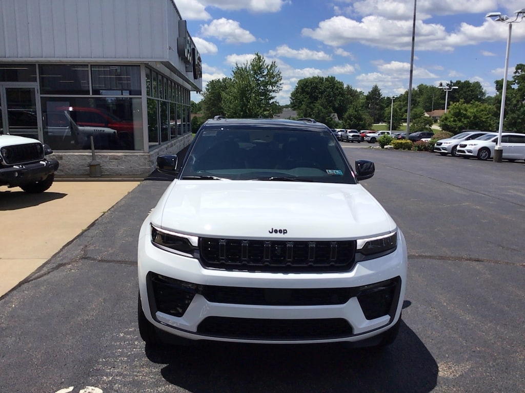 New 2026 Jeep Grand Cherokee SUMMIT 4X4 Sport Utility