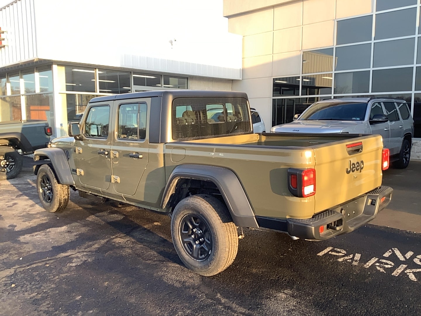 2026 Jeep Gladiator SPORT 4X4 - 5