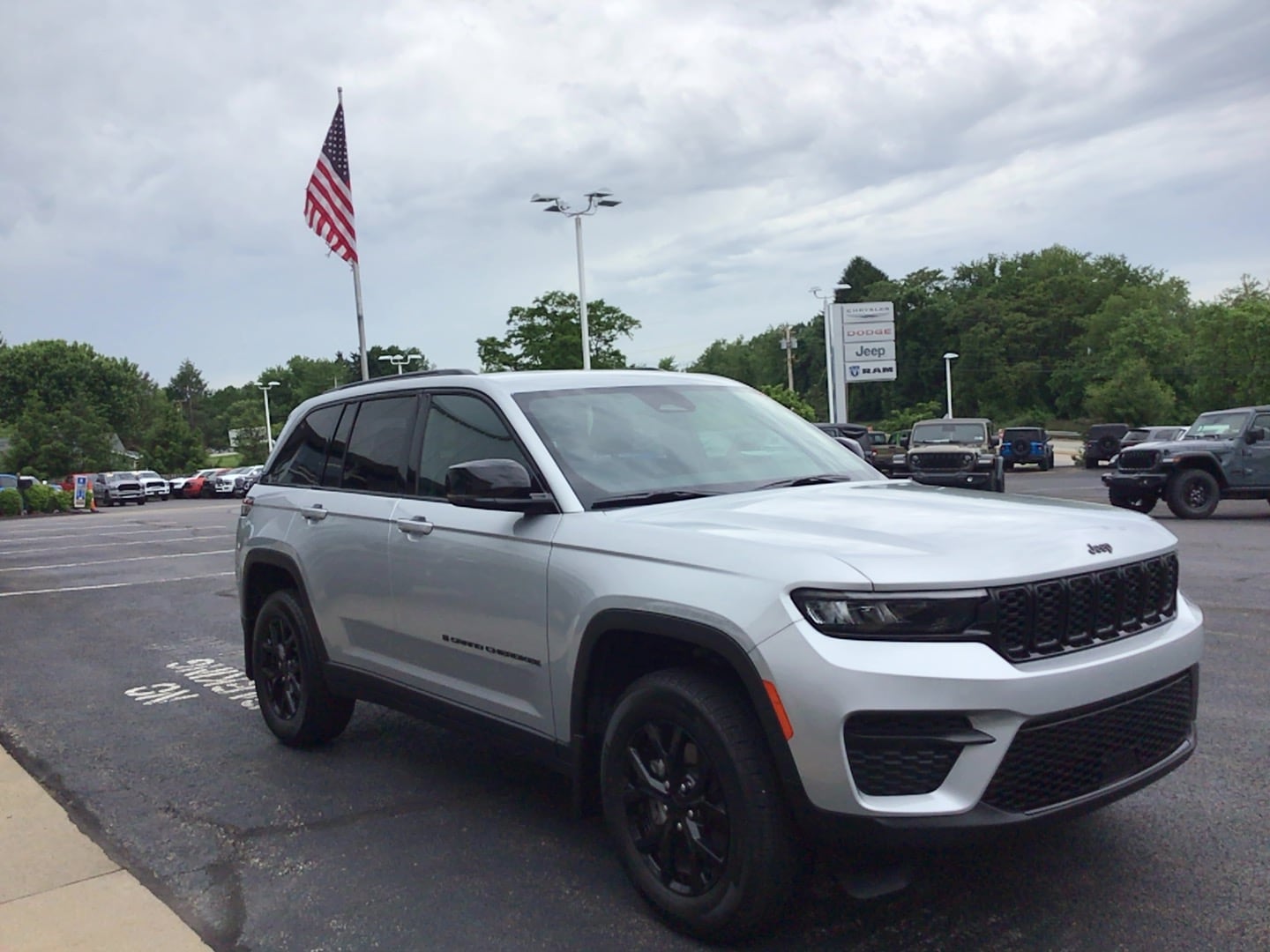 2025 Jeep Grand Cherokee ALTITUDE X 4X4 - 2