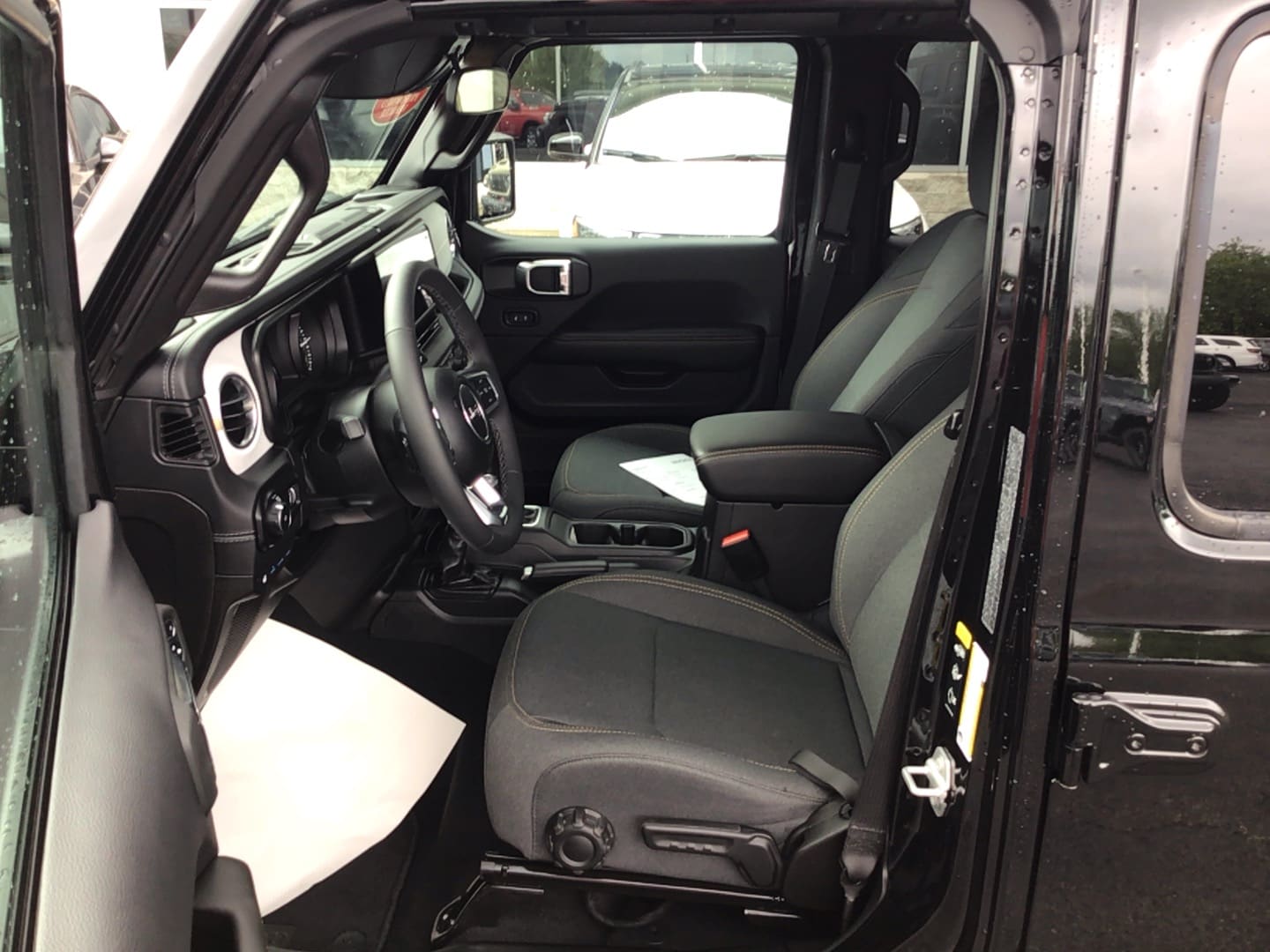 2025 Jeep Wrangler 4xe Sahara - 8