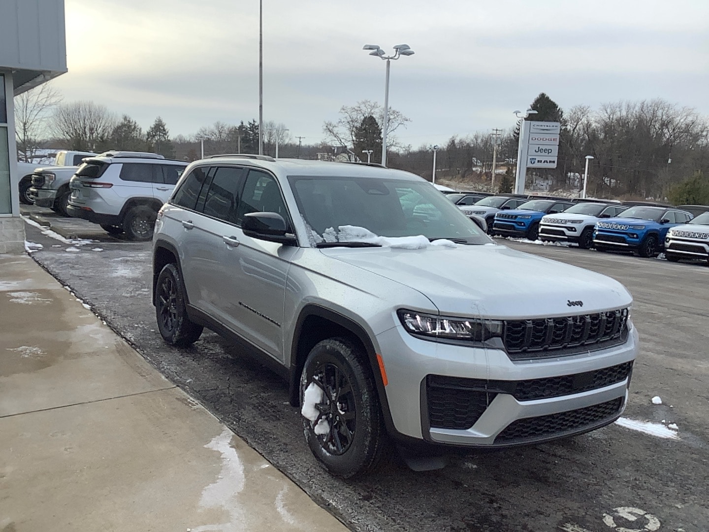 2026 Jeep Grand Cherokee LAREDO ALTITUDE 4X4 - 2
