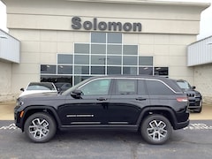 2027 Jeep Grand Cherokee LAREDO X 4X4 Sport Utility