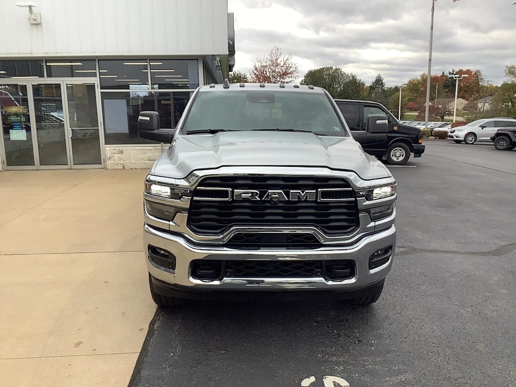 New 2026 Ram 2500 TRADESMAN CREW CAB 4X4 6'4 BOX Pickup