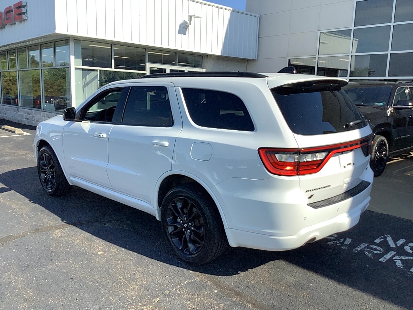 2025 Dodge Durango photo 6 of 15