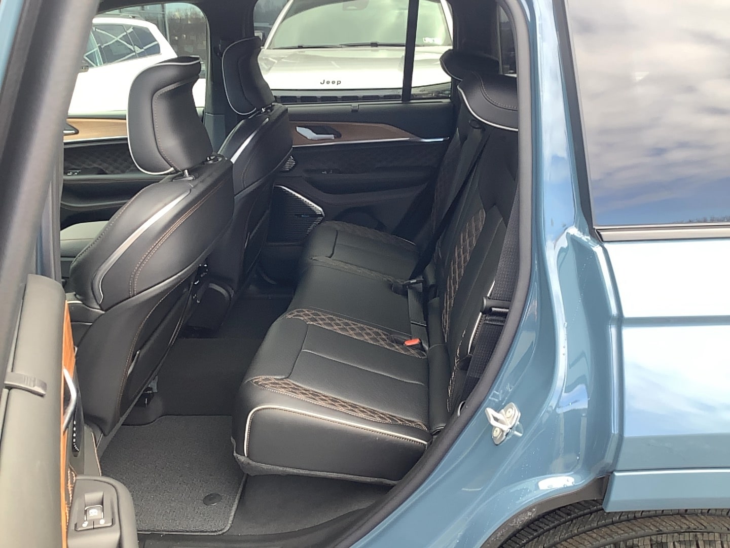 2026 Jeep Grand Cherokee SUMMIT 4X4 - 7