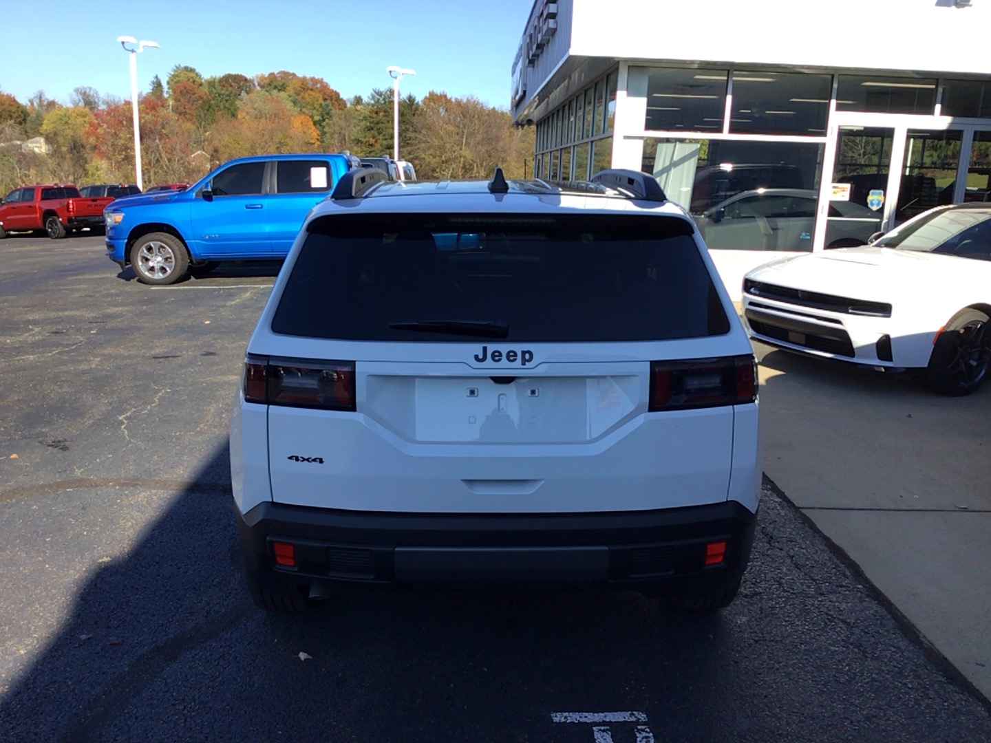 2027 Jeep Cherokee photo 4 of 13