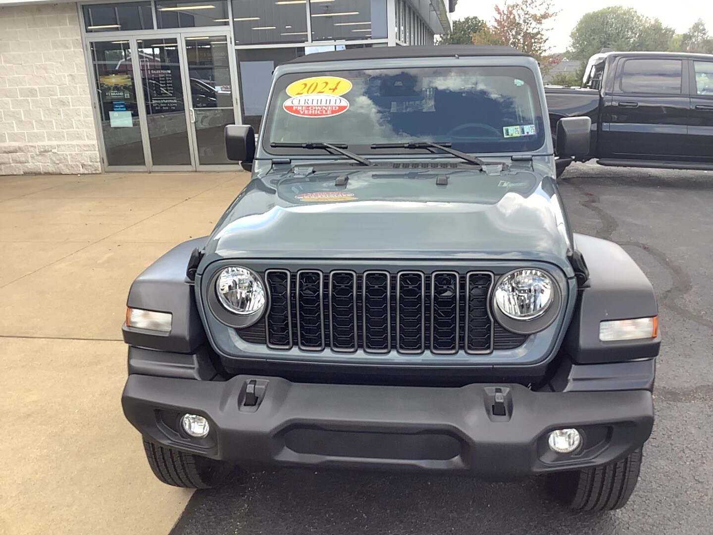 2024 Jeep Wrangler Sport S photo 3