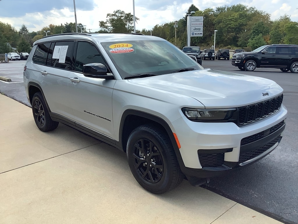 Used 2024 Jeep Grand Cherokee L Altitude Altitude 4x4