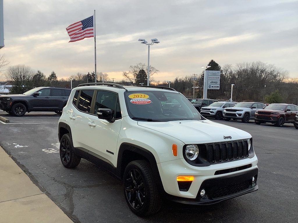 Used 2023 Jeep Renegade Altitude Altitude 4x4