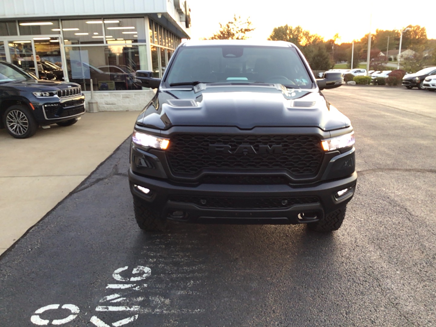 2027 Ram 1500 photo 2 of 13