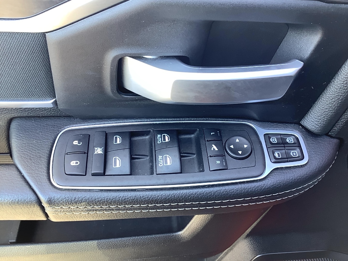 2024 Ram 2500 Big Horn - 9