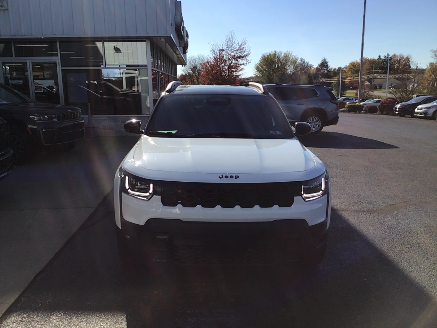 2027 Jeep Cherokee photo 2 of 13