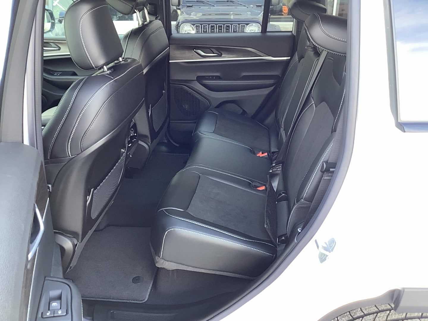 2026 Jeep Grand Cherokee LAREDO ALTITUDE 4X4 - 7