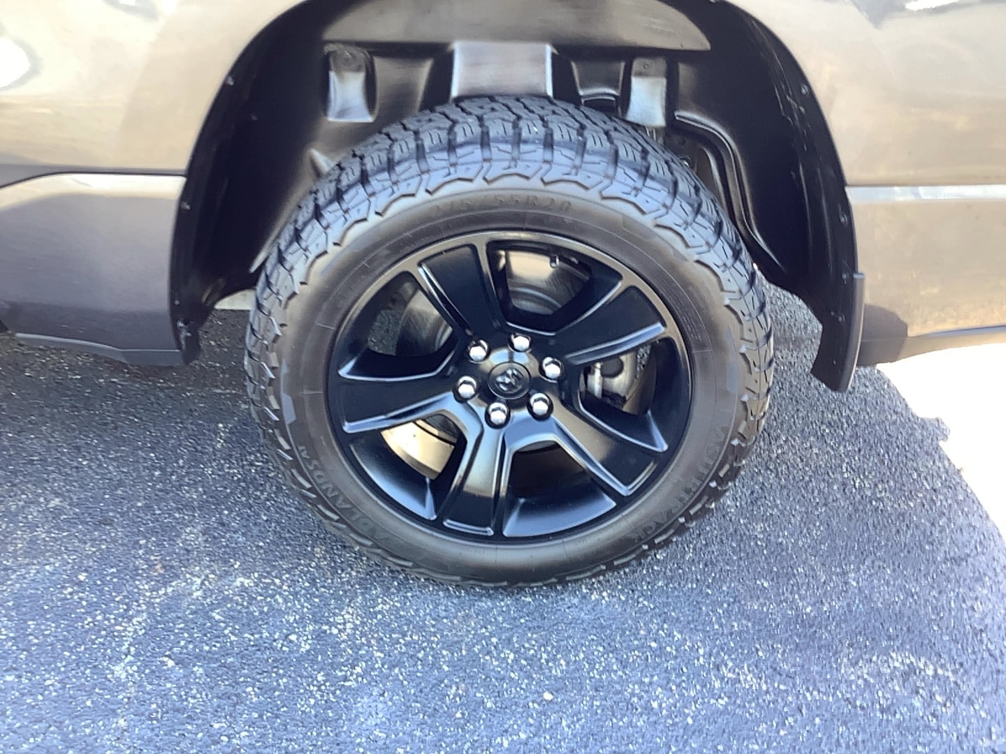2024 Ram 1500 photo 7 of 13