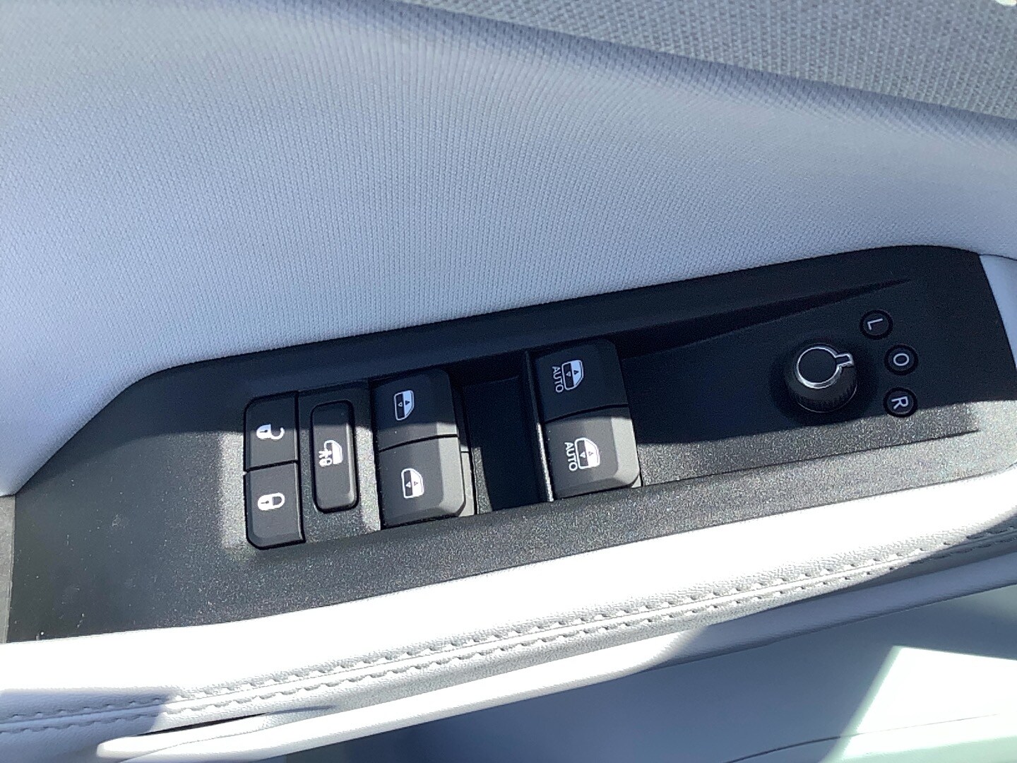 2026 Jeep Cherokee LAREDO 4X4 Sting-Gray at Humes CDJR