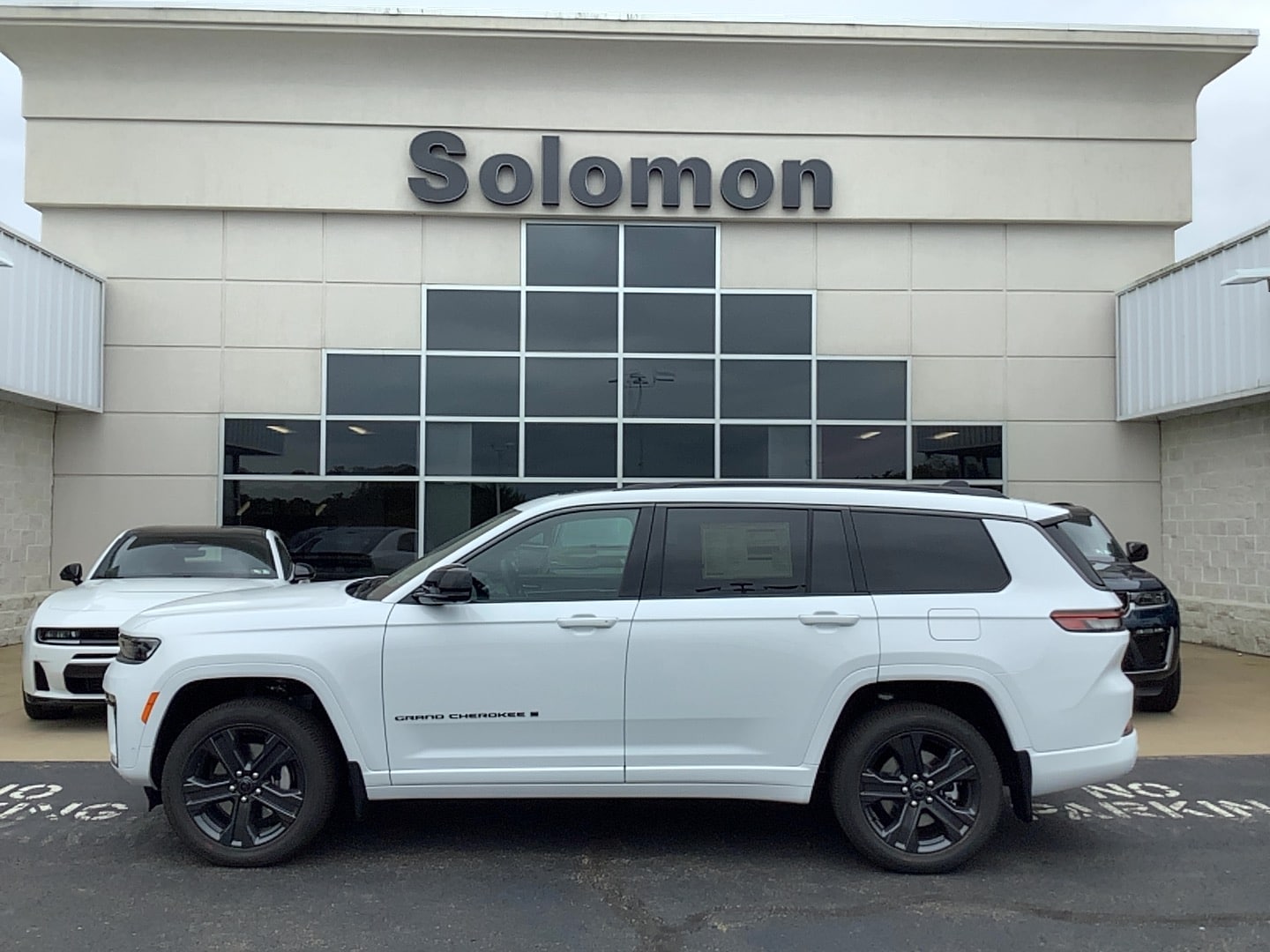 2027 Jeep Grand Cherokee L Limited Reserve Bright White at Three Rivers CJD