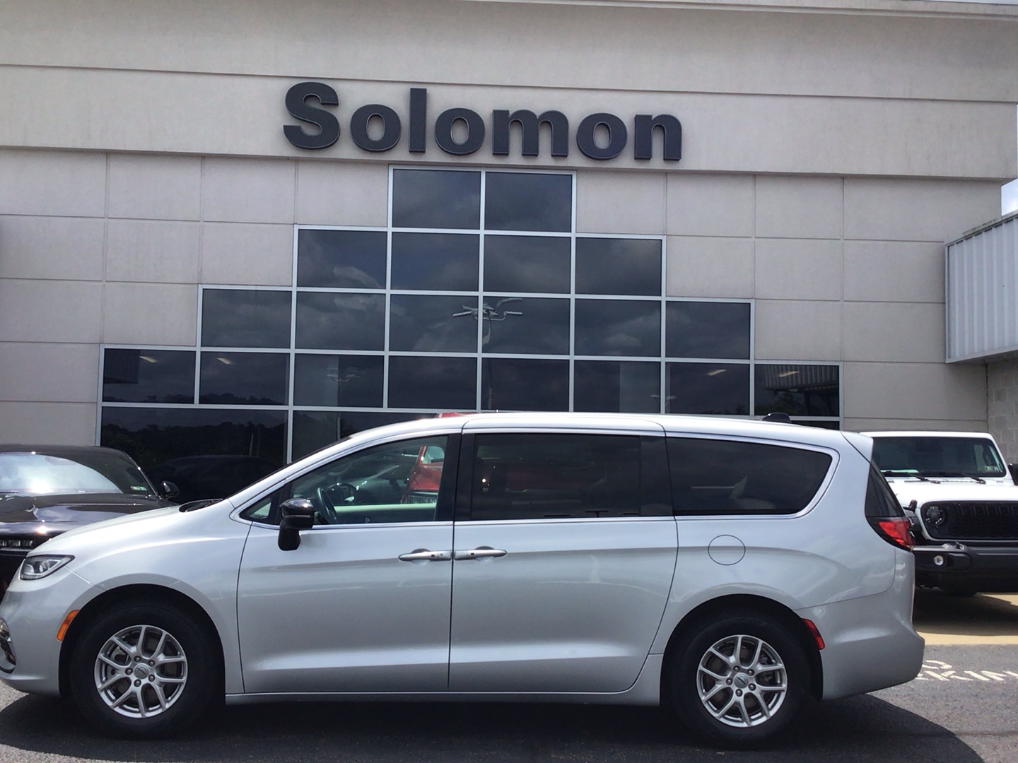 2024 Chrysler Pacifica Touring L Touring L FWD