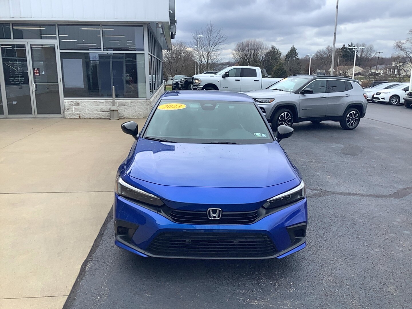 2023 Honda Civic Sport photo 2