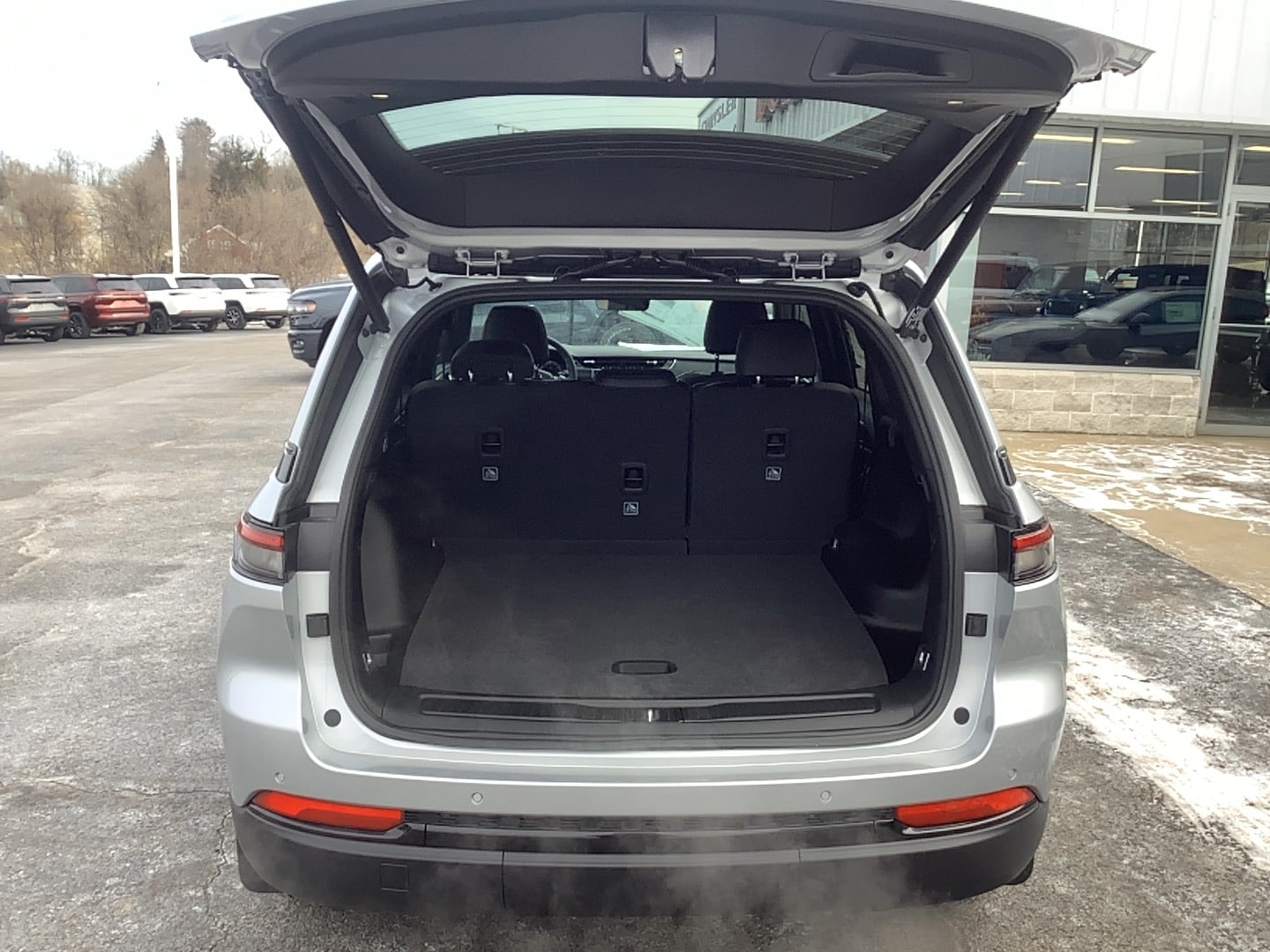 2025 Jeep Grand Cherokee ALTITUDE X 4X4 - 3