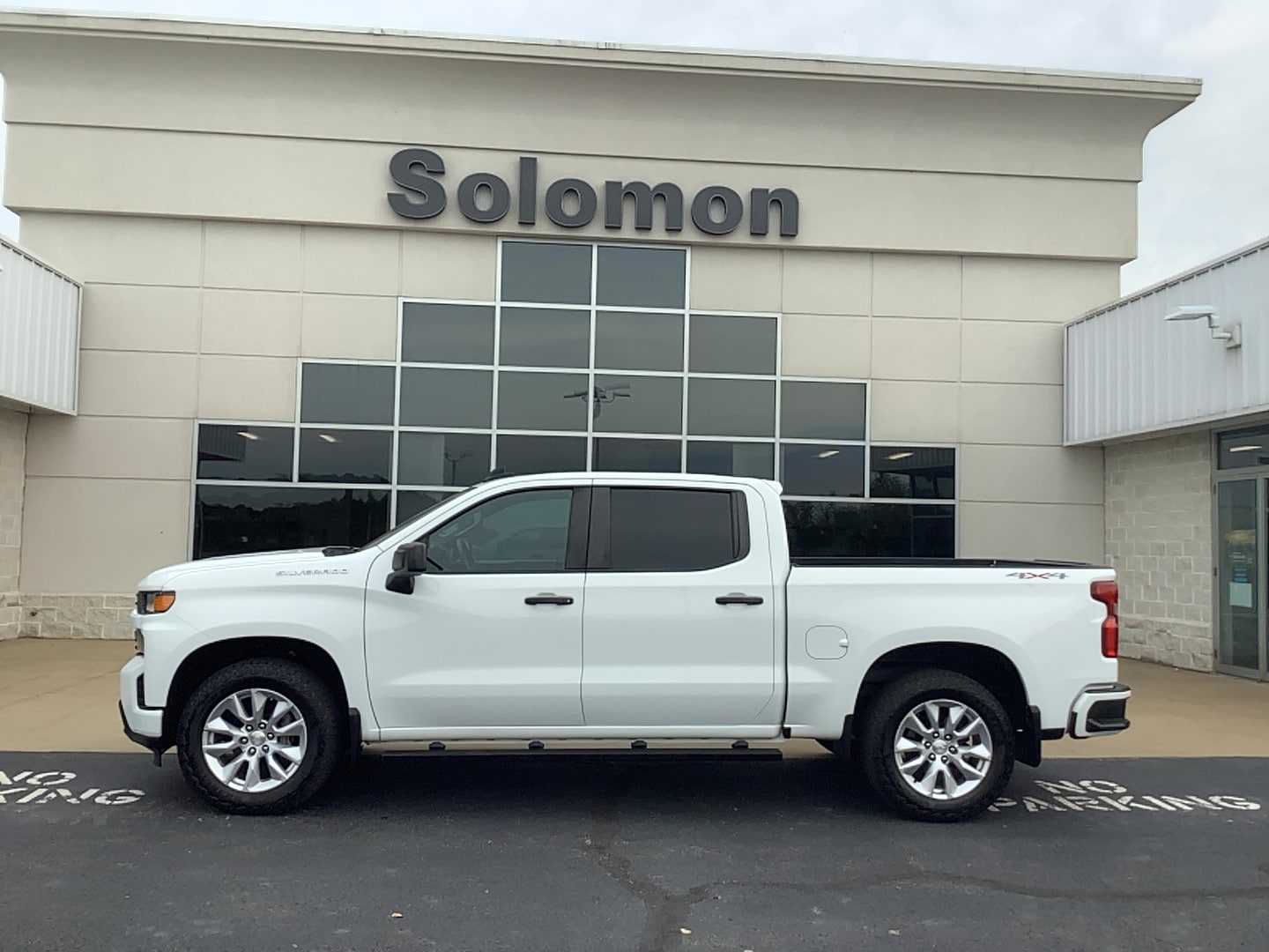 2021 Chevrolet Silverado 1500 Custom's photo