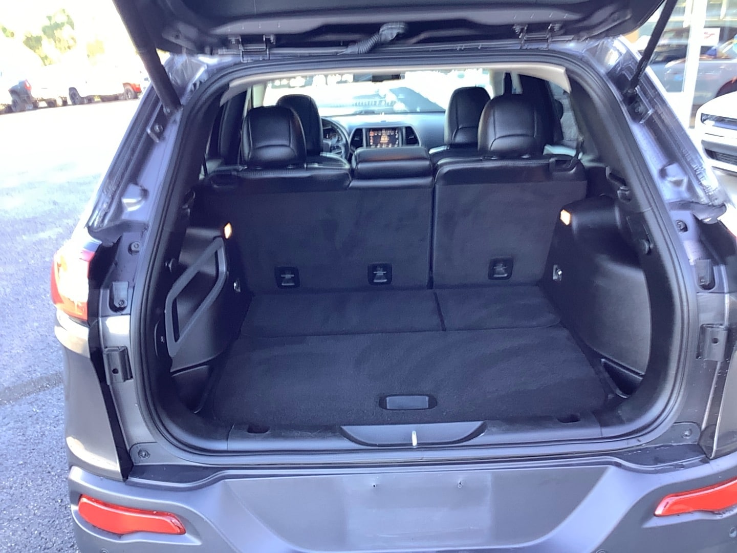 2018 Jeep Cherokee Limited Granite Crystal Metallic Clearcoat at Solomon CJD Carmichaels
