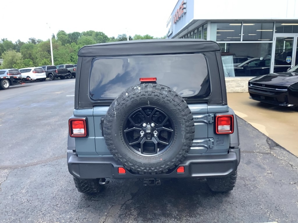 New 2026 Jeep Wrangler 4-DOOR WILLYS Sport Utility