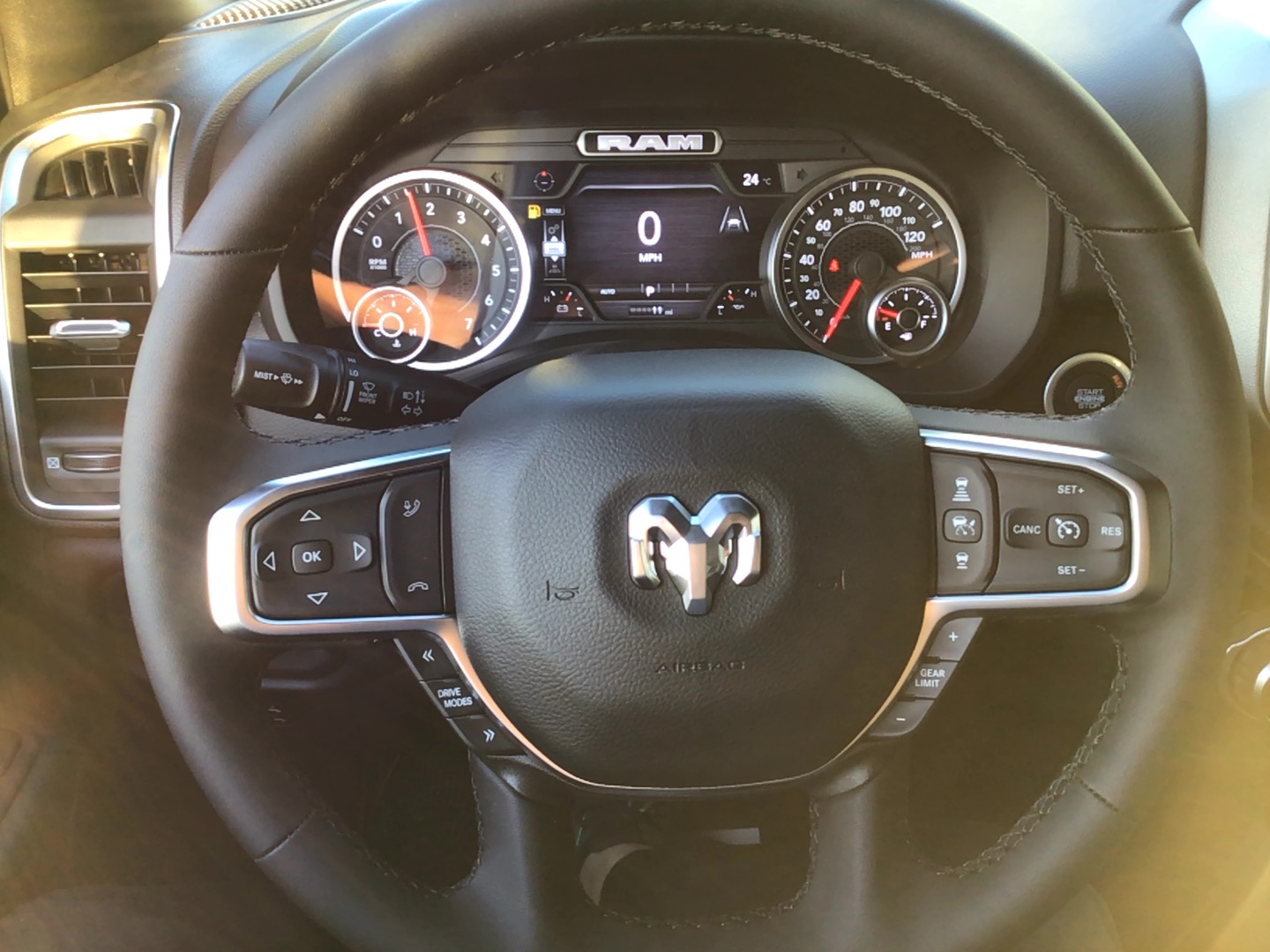 2027 Ram 1500 photo 13 of 14