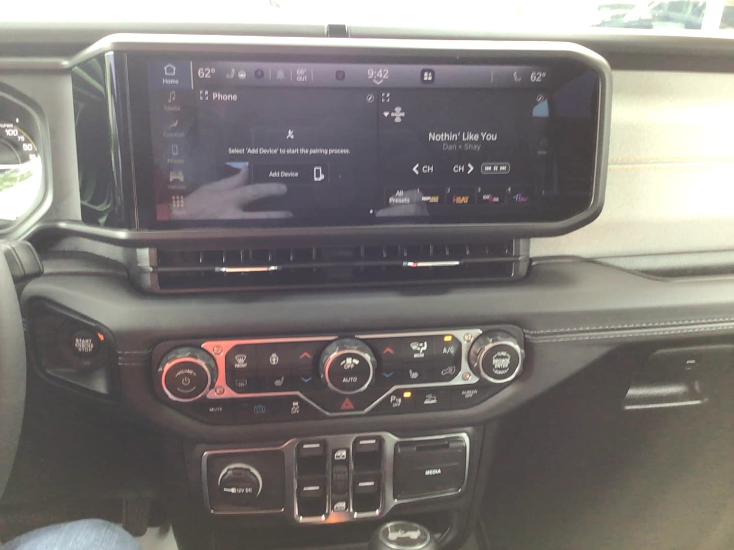 2025 Jeep Wrangler 4xe Sahara - 11