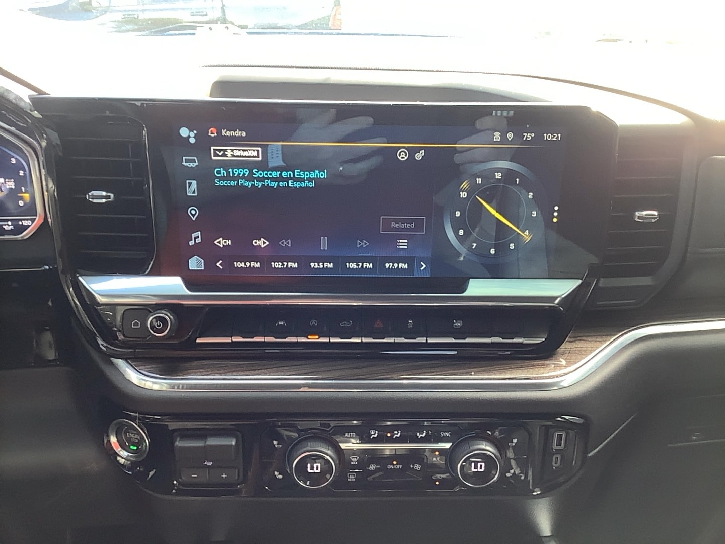 2023 Chevrolet Silverado 1500 RST - 11