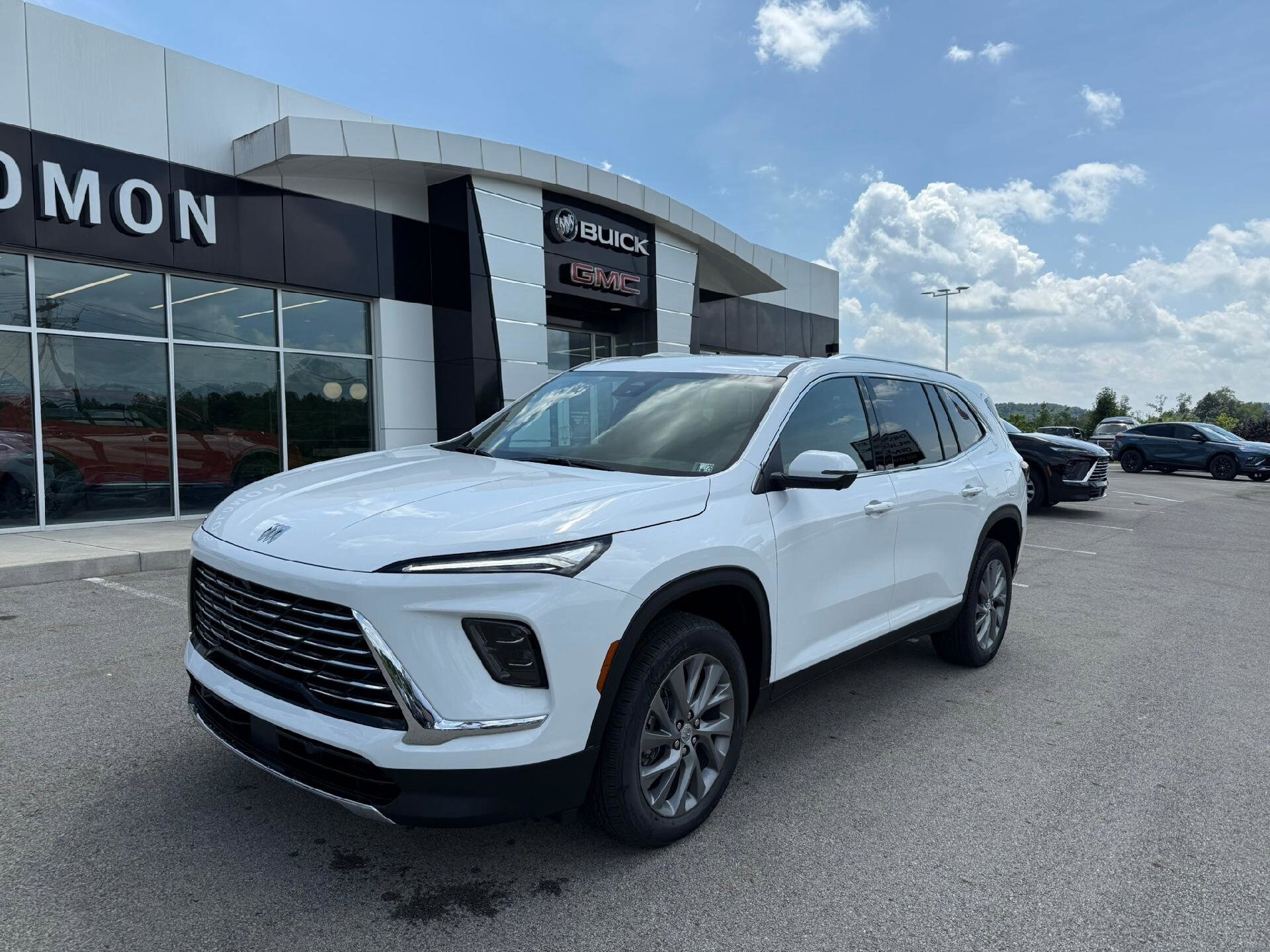 2026 Buick Enclave Preferred's photo