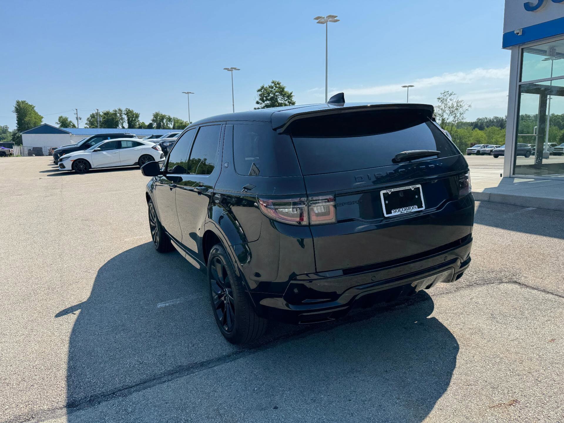 2024 Land Rover Discovery Sport Dynamic SE photo 3