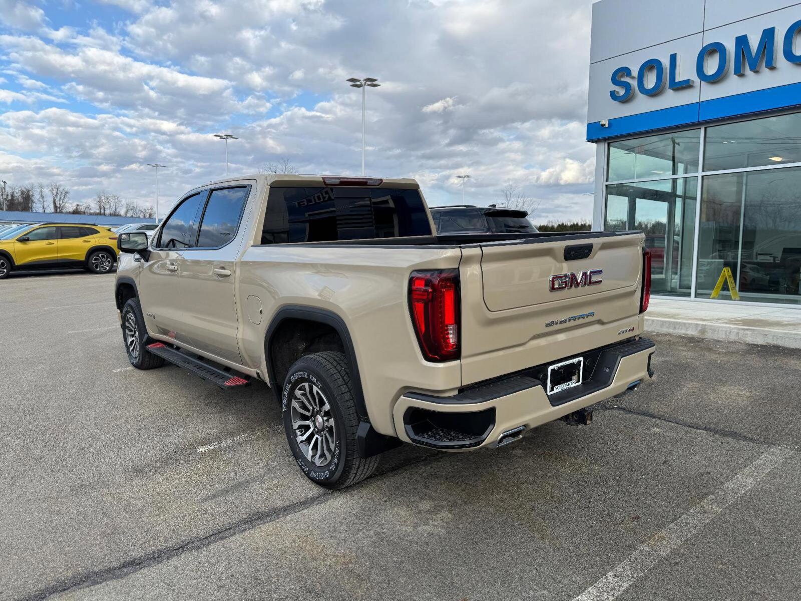 2022 Gmc Sierra 1500 AT4 photo 3