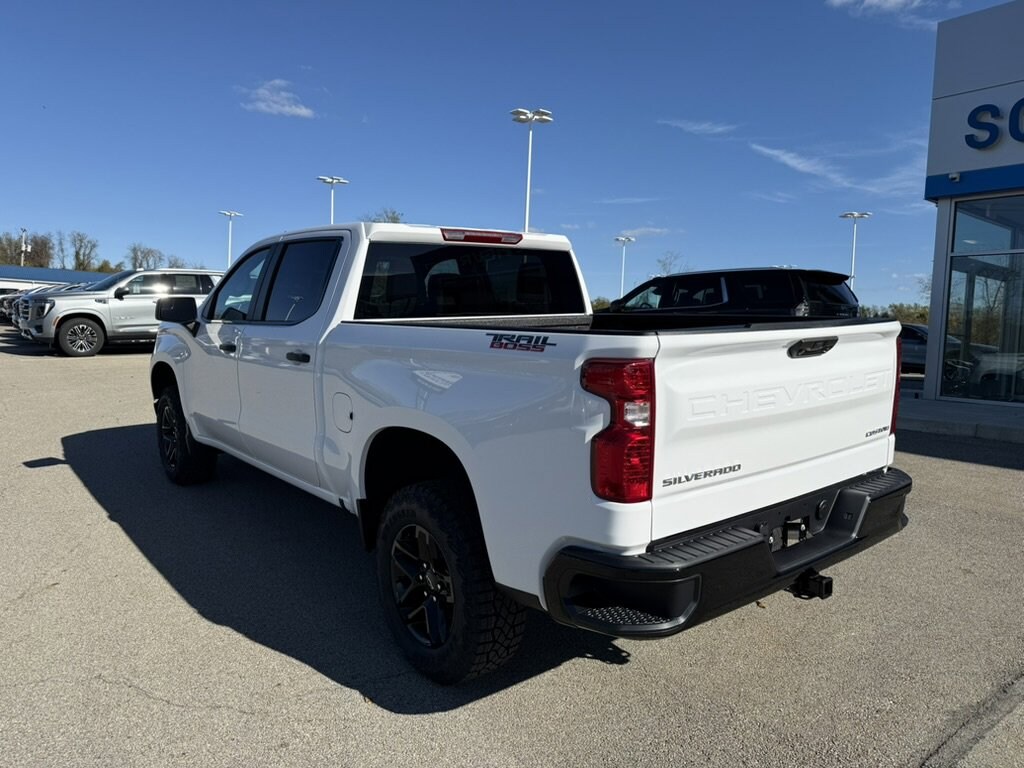 New 2026 Chevrolet Silverado 1500 Custom Trail Boss Truck Crew Cab