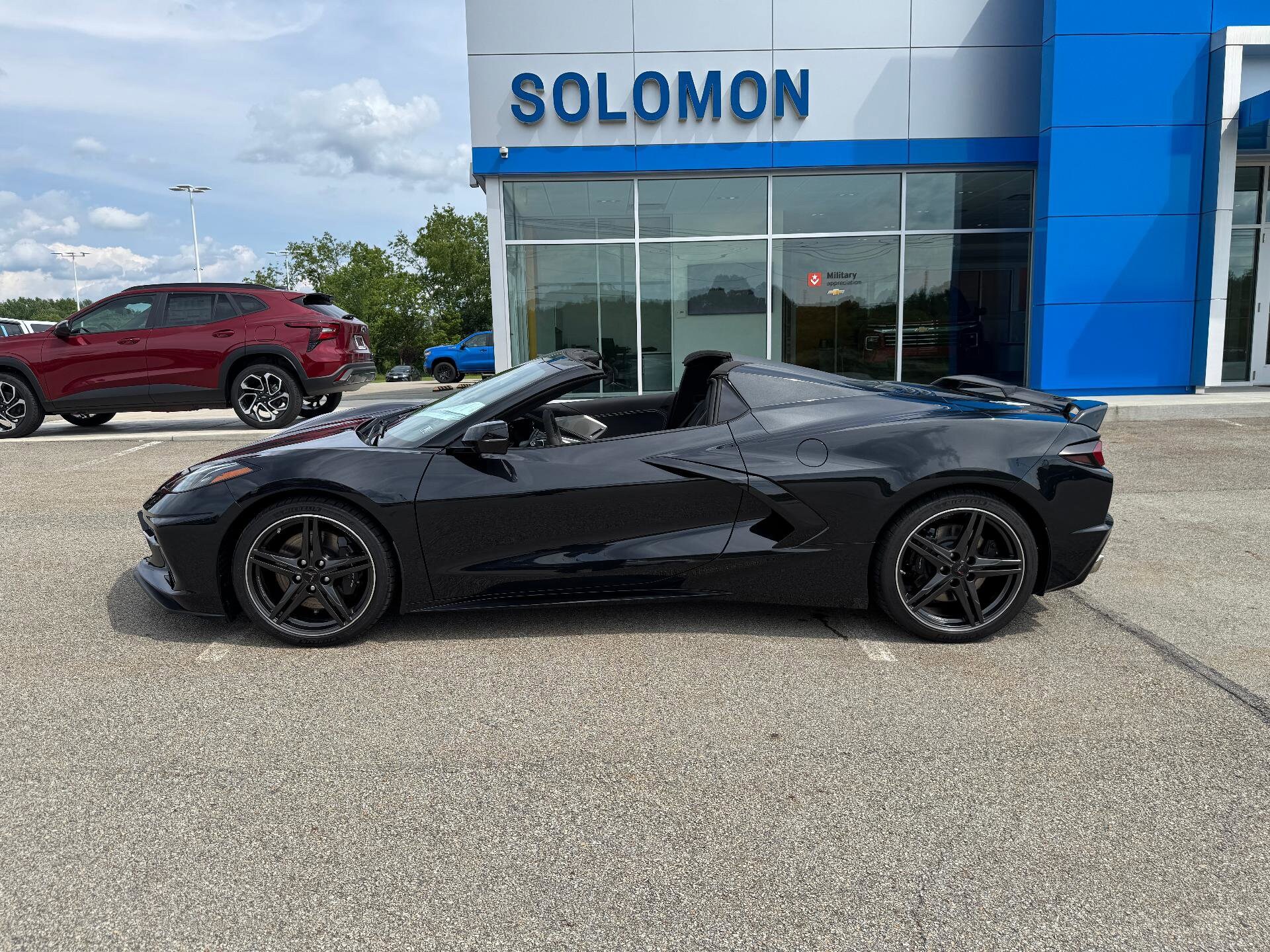 2024 Chevrolet Corvette Stingray 3LT Convertible photo 2