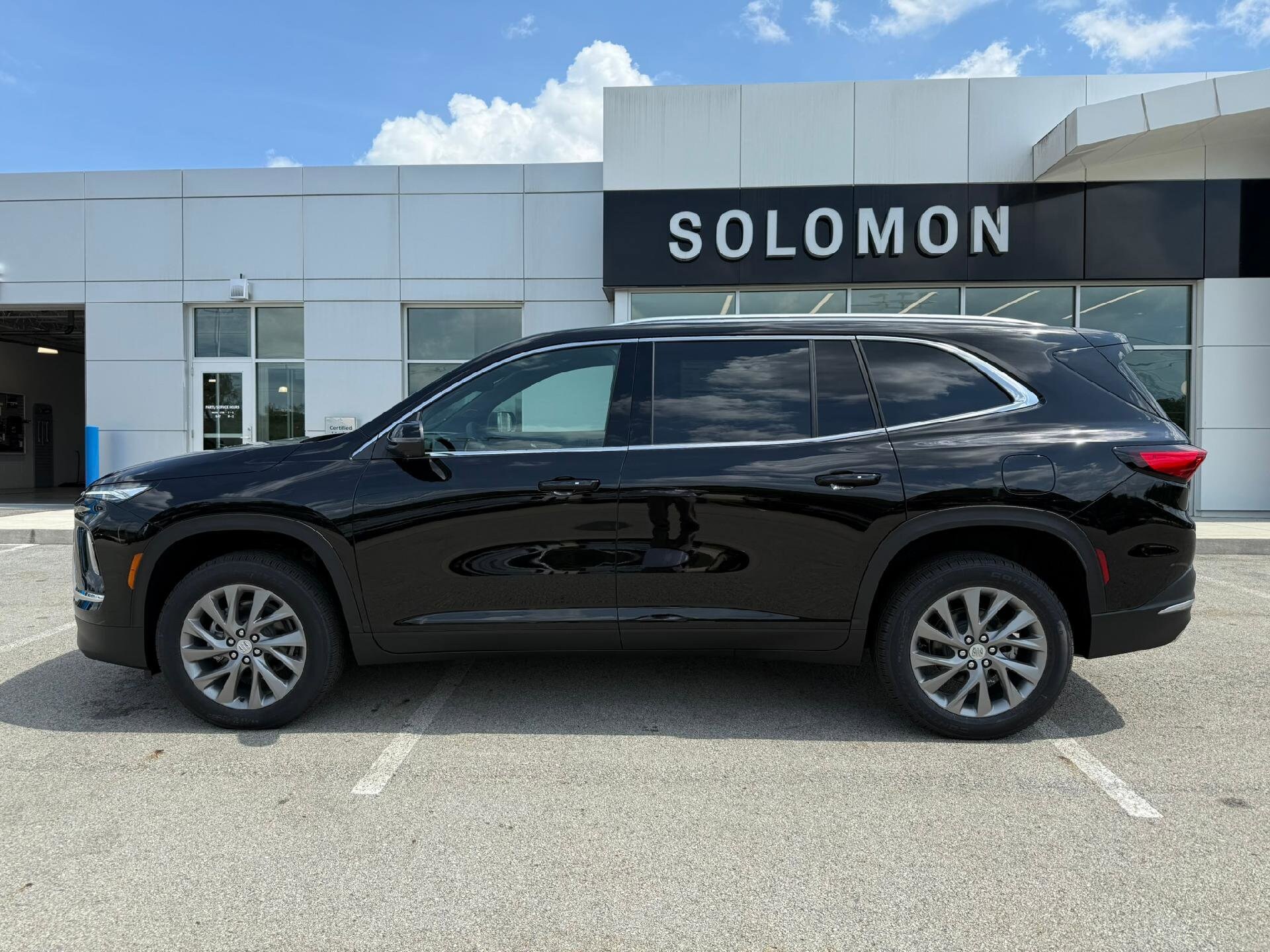 2026 Buick Enclave Preferred photo 2