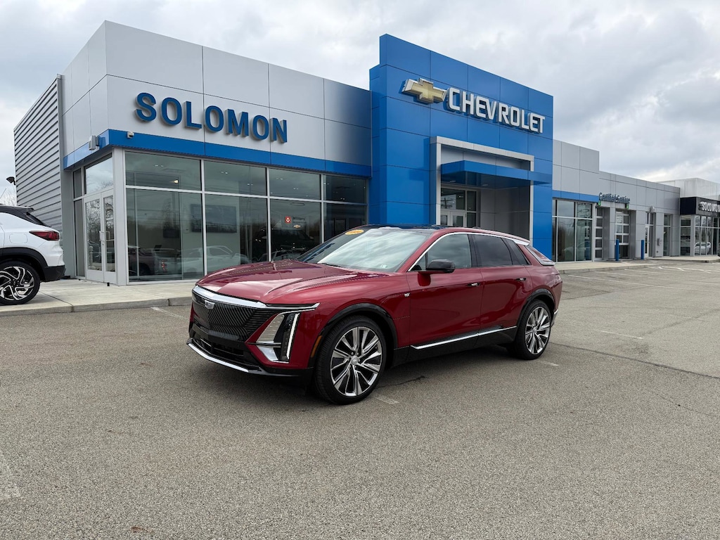 Used 2024 CADILLAC LYRIQ Luxury SUV