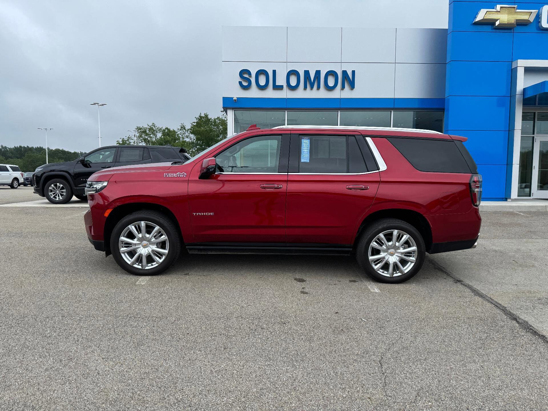2024 Chevrolet Tahoe High Country photo 2