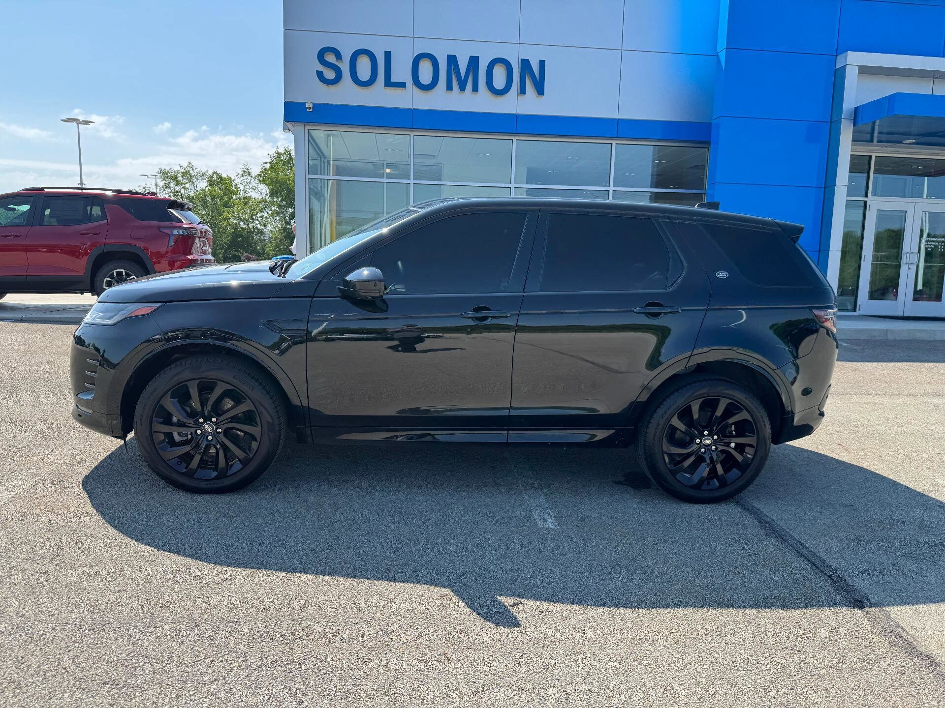 2024 Land Rover Discovery Sport Dynamic SE photo 2