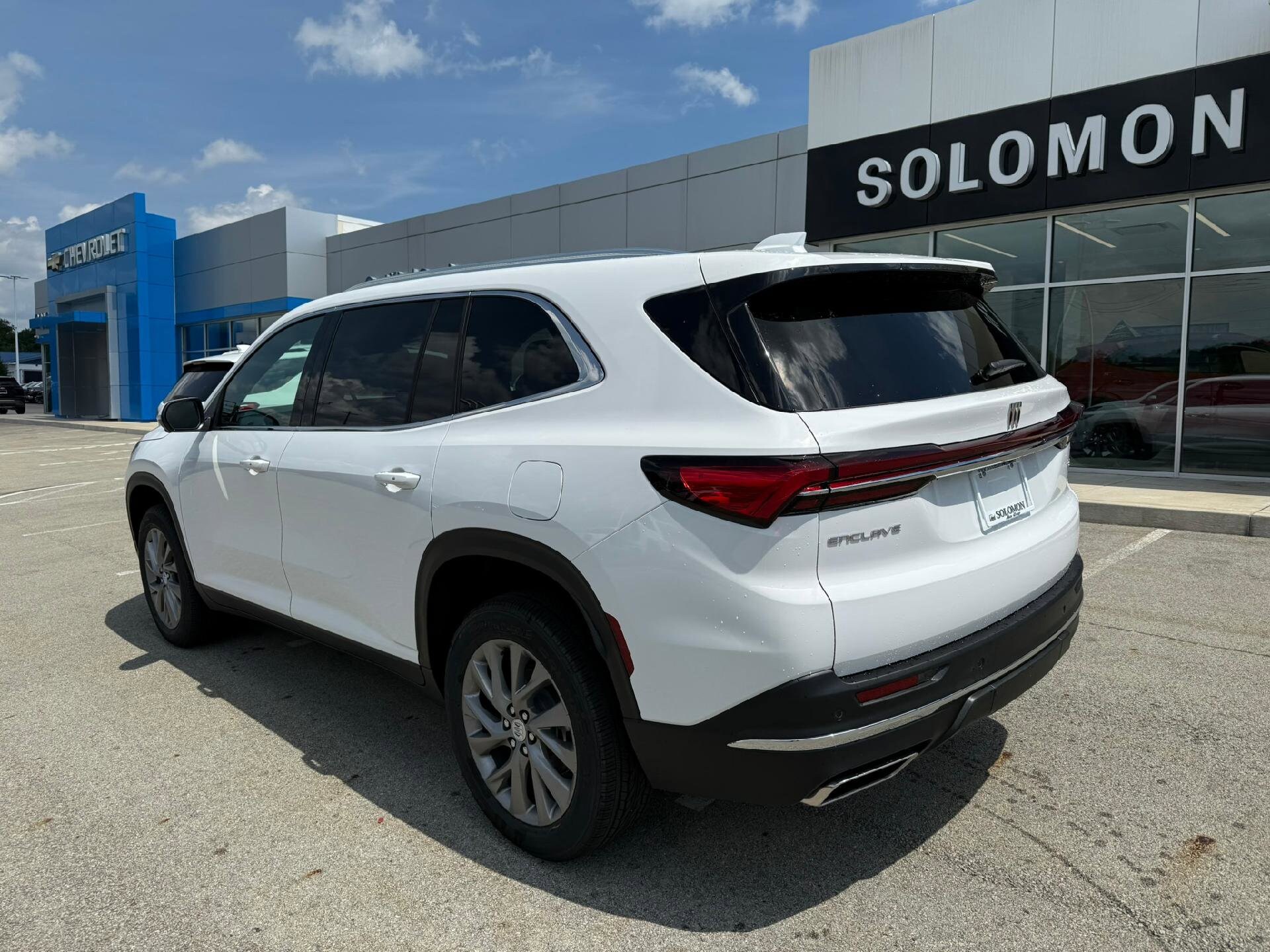 2026 Buick Enclave Preferred photo 2