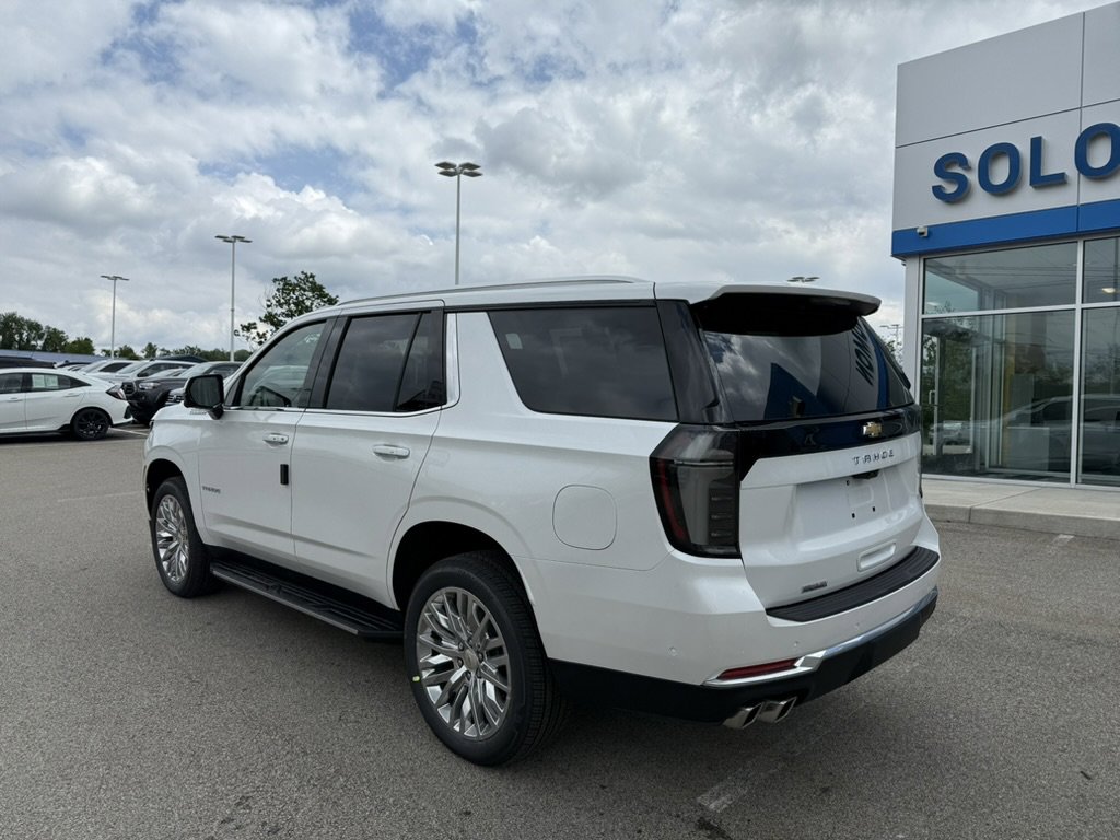 2025 Chevrolet Tahoe High Country photo 2