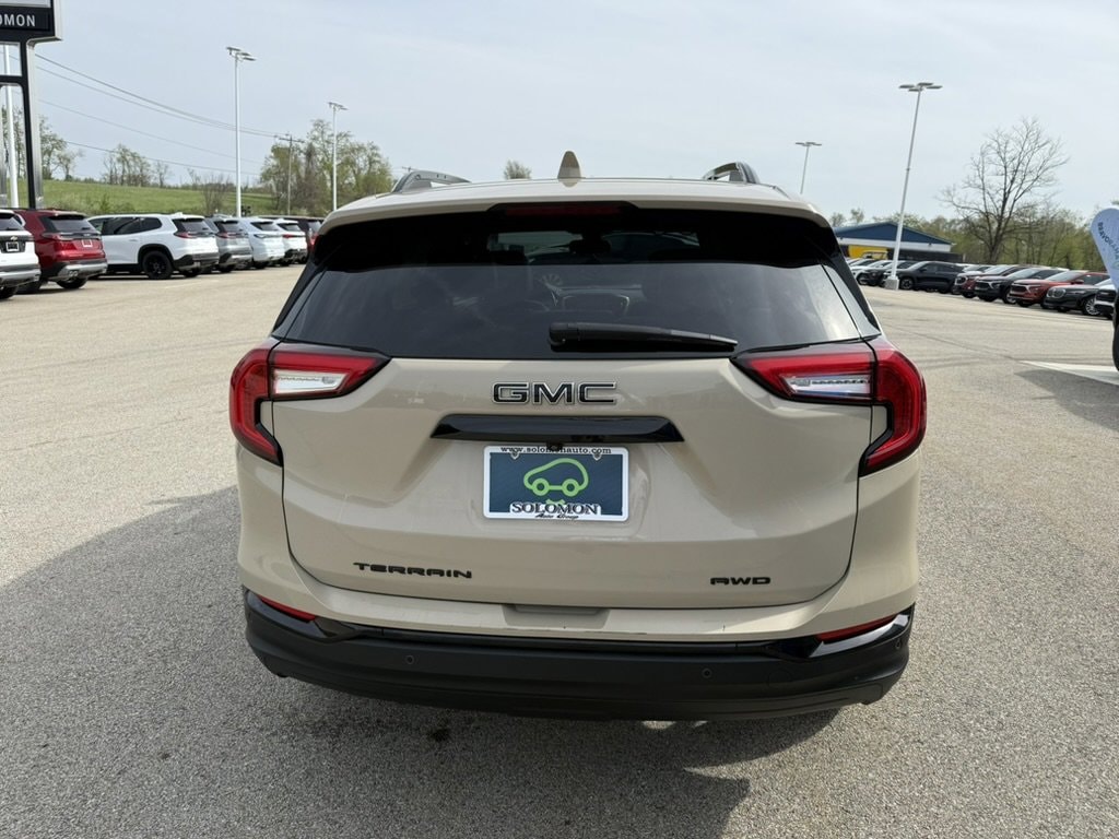 Used 2023 GMC Terrain SLT SUV