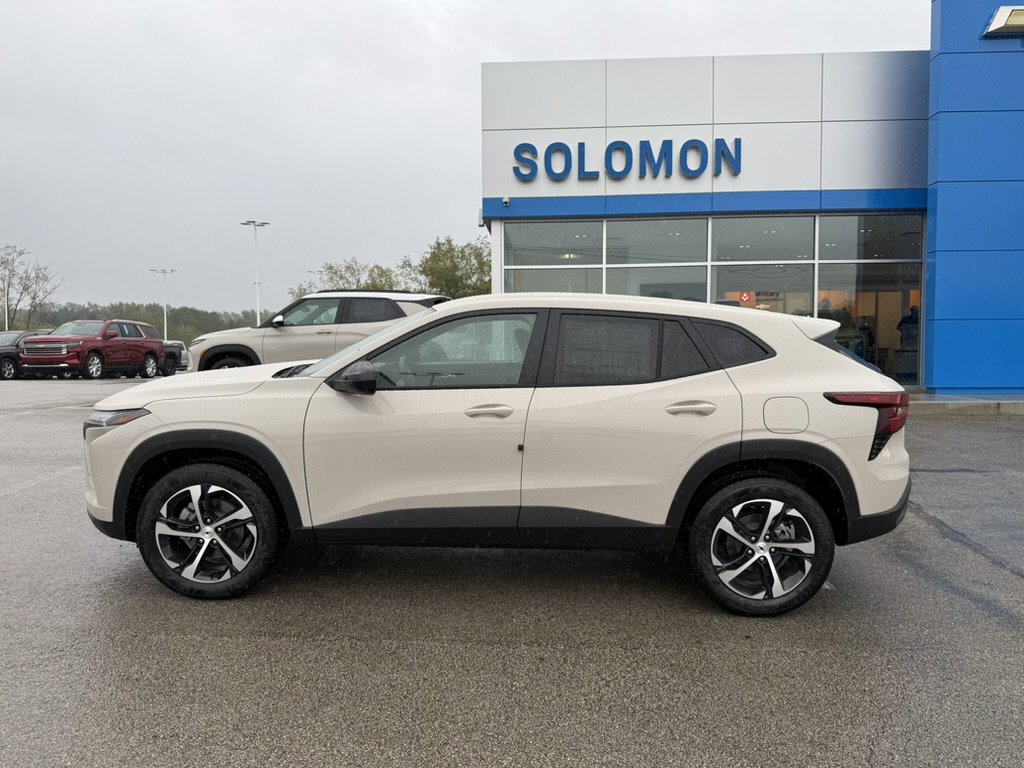 2026 Chevrolet Trax photo 2