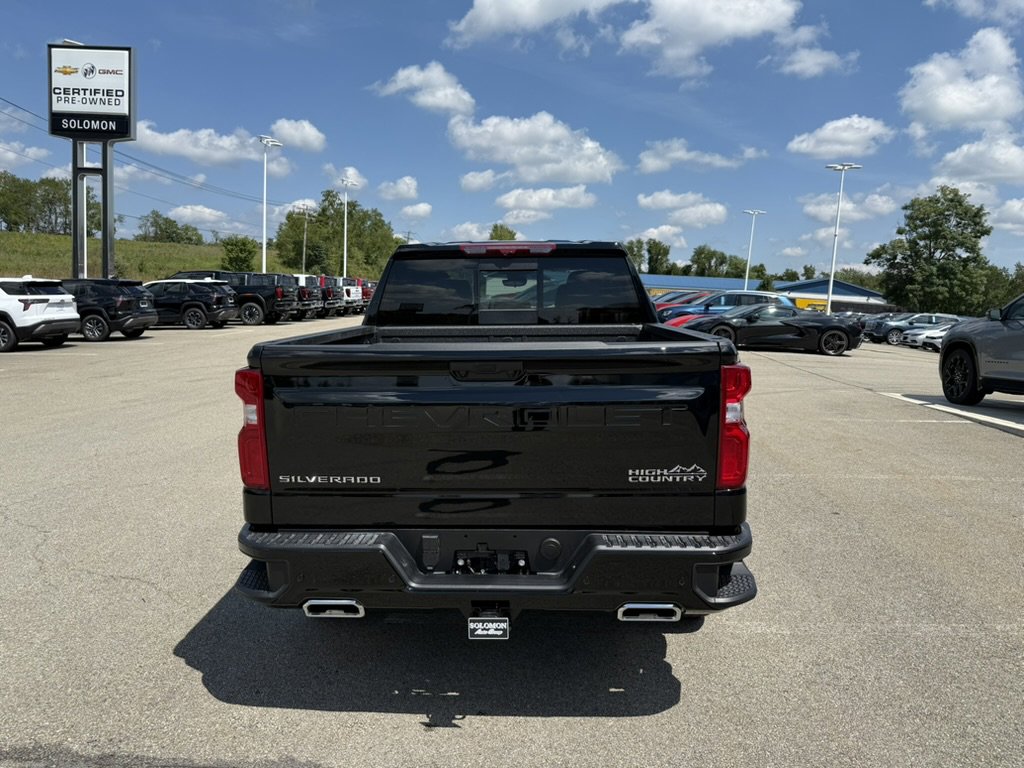 2026 Chevrolet Silverado 1500 High Country photo 4
