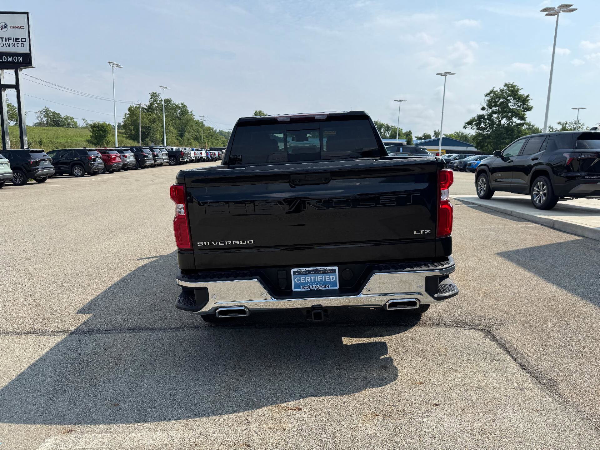 2023 Chevrolet Silverado 1500 LTZ photo 4
