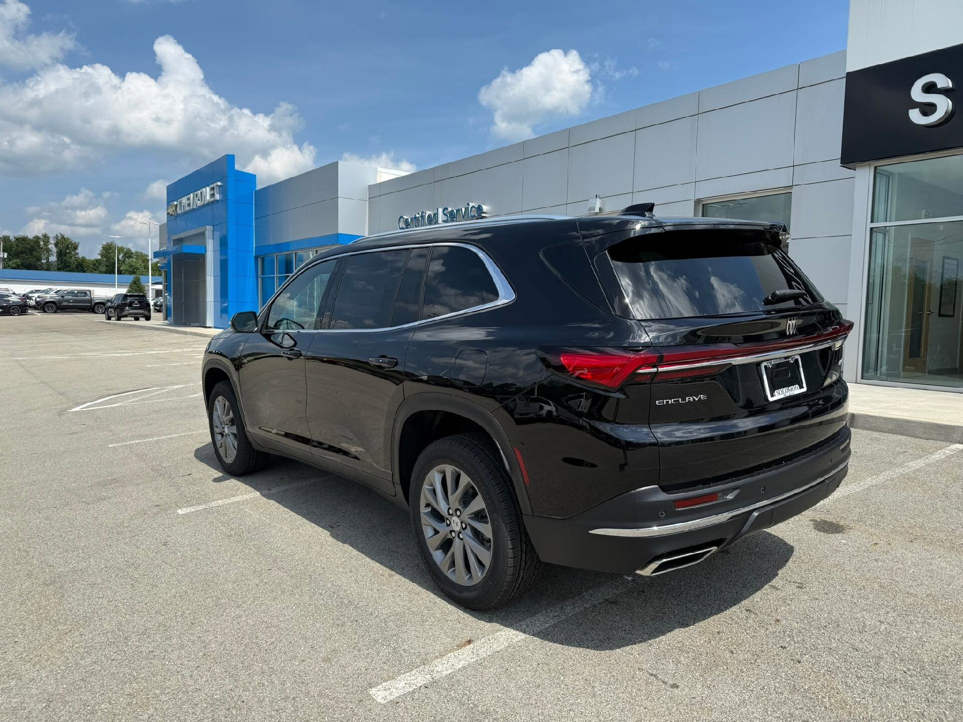 2026 Buick Enclave Preferred photo 3