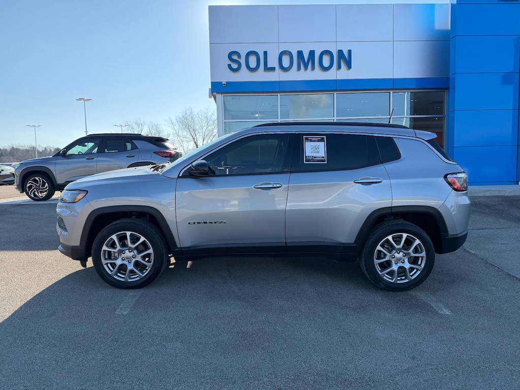 Used 2022 Jeep Compass Latitude Lux SUV