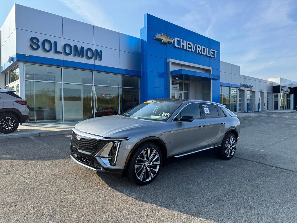 Used 2024 CADILLAC LYRIQ Luxury SUV