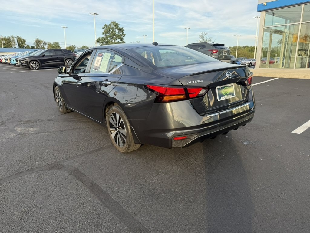 Certified 2022 Nissan Altima 2.5 SV Sedan