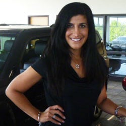 Staff member Kelly Garofalo from 5cebb0222589